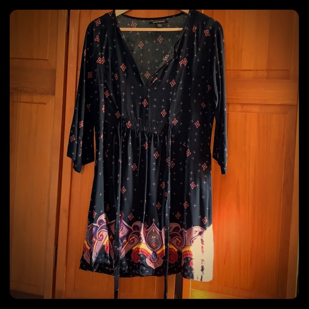 Lucky brand, size XS, mini dress w/ wide sleeve.